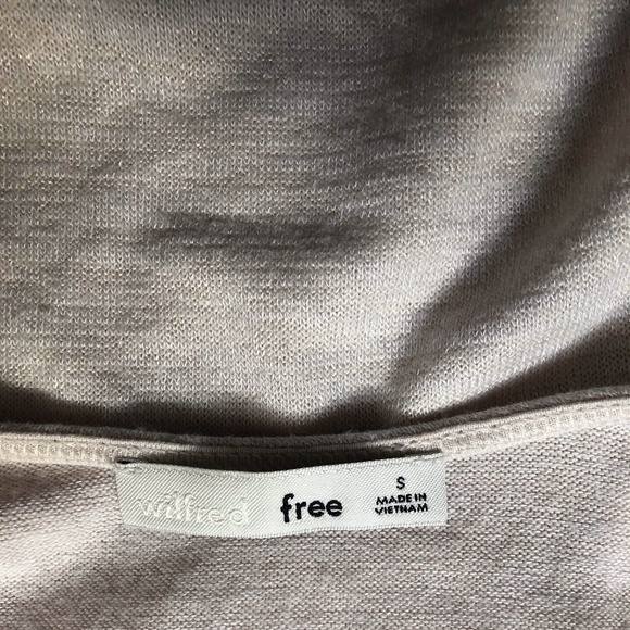 SOLD - Wilfred Free Juliana T-Shirt - Picture 3 of 7